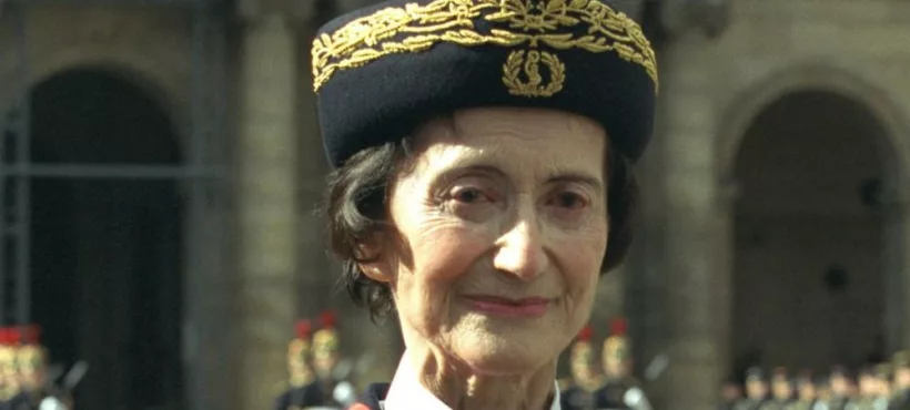 Hommage au Médecin-Capitaine Valérie André : Une Pionnière des Cieux et de la Médecine